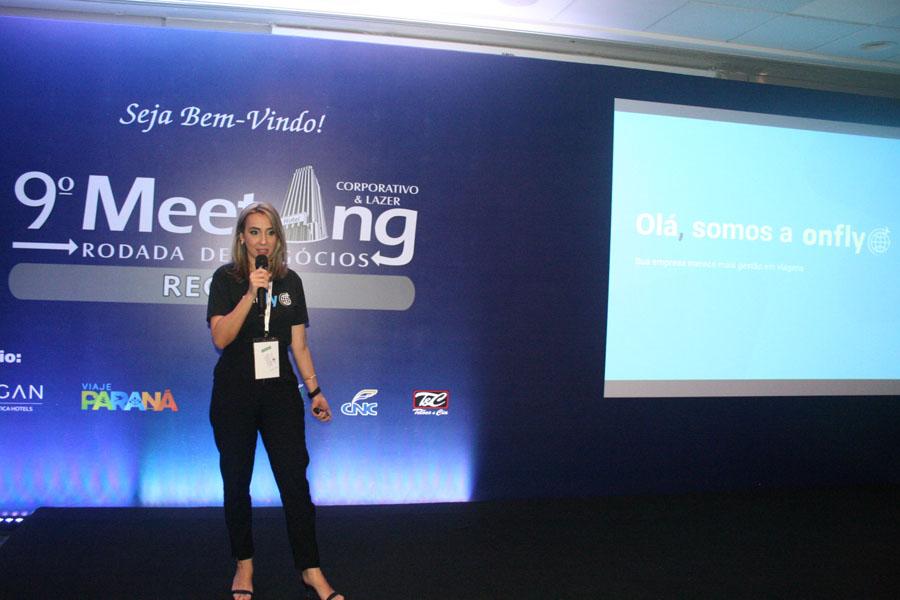 Logo em seguida, a OnFly,  representada por Ana Paula da Silva, mostrou as facilidades da plataforma para viagens corporativas.