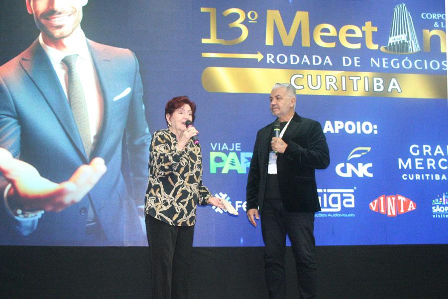 Elza Wolcoff e Carlos Nascimento, na abertura do Evento, em Curitiba.