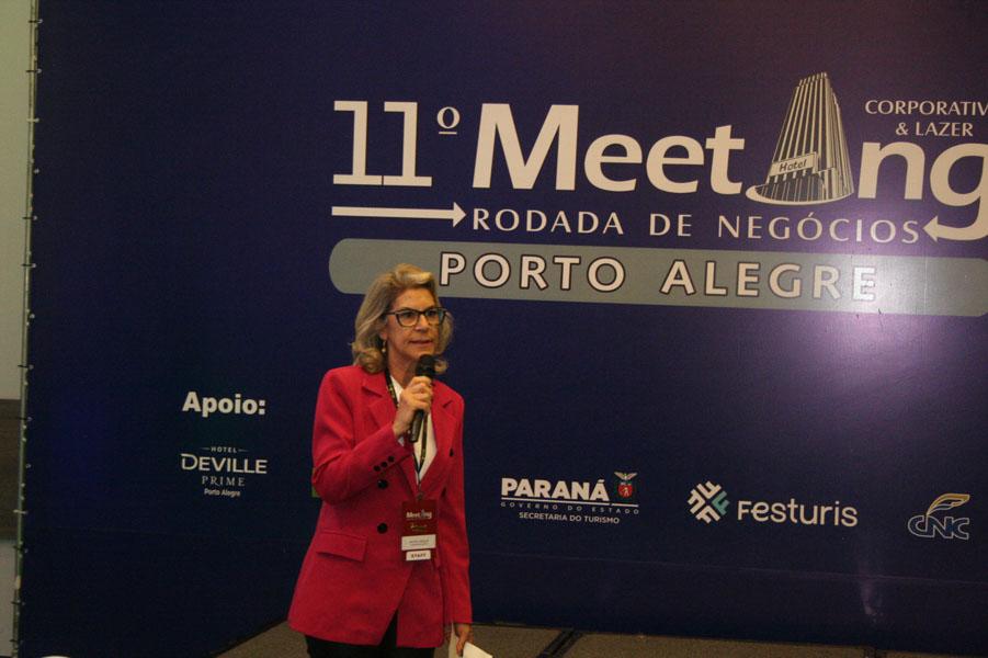 Denise Amaral, conduziu com elegância todo o andamento do Meeting.