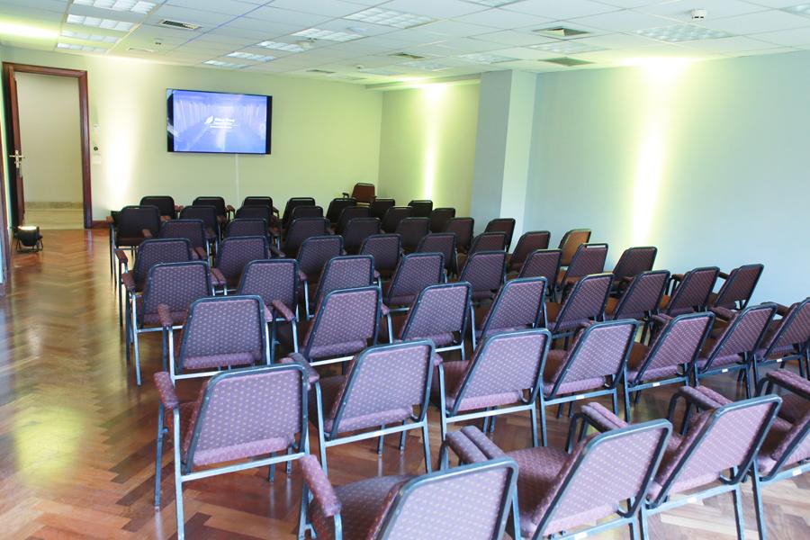 O espaço tem 12 salas modulares.