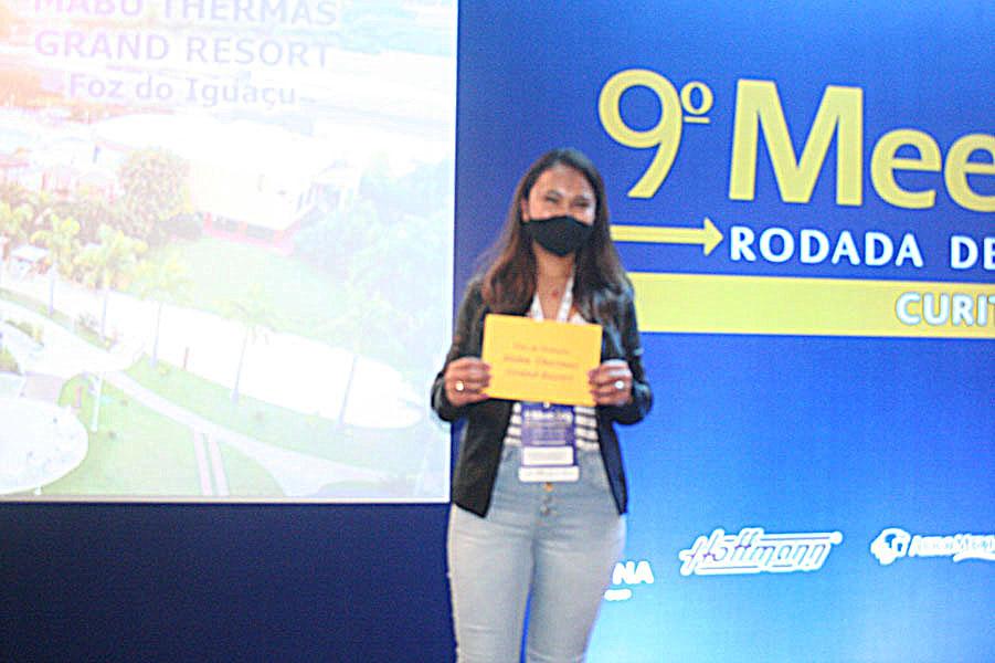 Elivania da Silva Santos - da Martinelli Advocacia, ganhou um fim de semana com acomp. no Mabu Thermas Grand Resort -  Foz do Iguaçu - PR.
