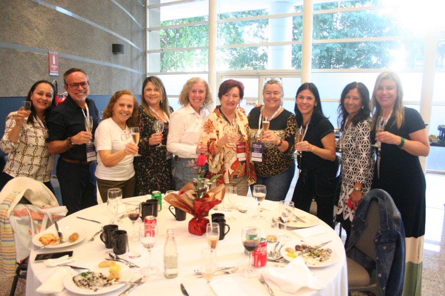 Ao final, um almoço festivo, regado a espumante, celebrou com os Participantes e Expositores mais um evento de sucesso;