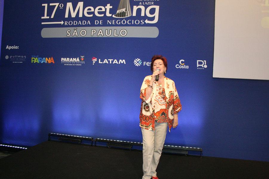 Elza Wolcoff agradeceu a presença significativa em São Paulo;