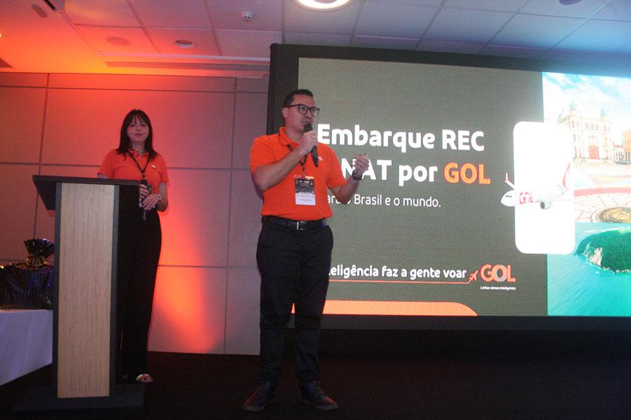 Logo após Henrique Emídio e Débora Matos, da GOL, divulgaram um amplo conteúdo de produtos da Cia Aérea para o mercado de Recife.