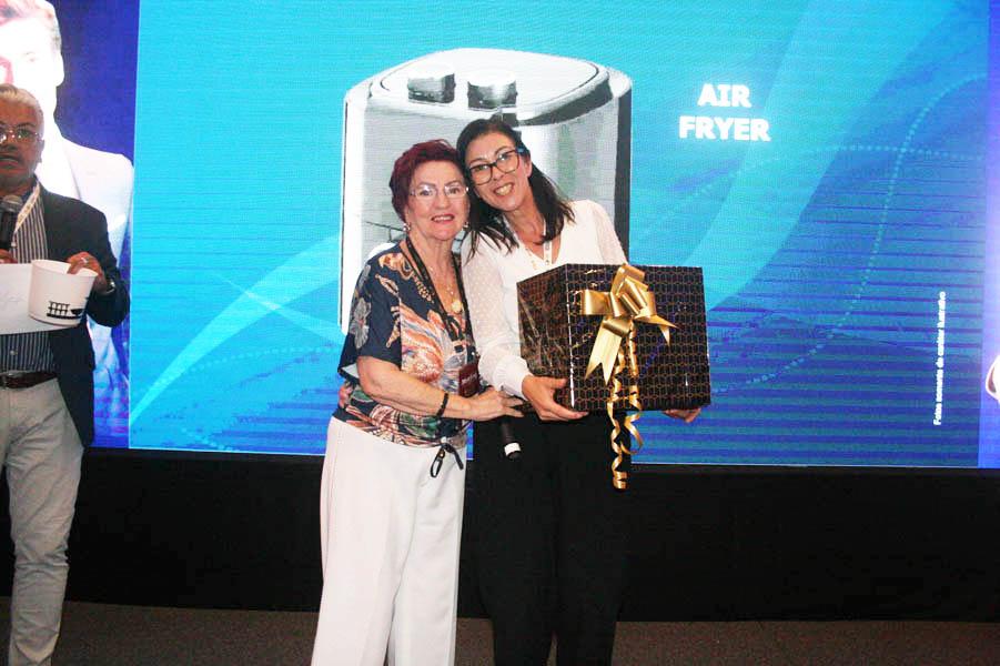 Os sorteios, trouxeram aquele clima descontraído para o evento, e os sorteios foram de estadia em hotéis e Resorts a Jogo de Jantar, Cafeteira Expresso, Air Fryer, entre outros.