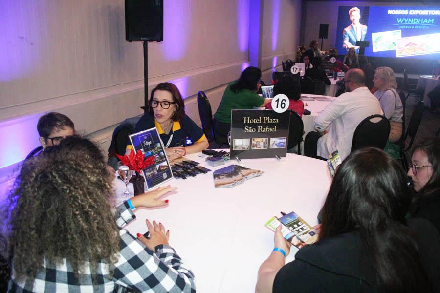 Flagrantes da Rodada de Neg?cios.