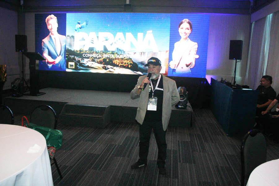 Noé Vieira dos Santos, exultou as belezas do Paraná com uma divulgação esplendorosa.