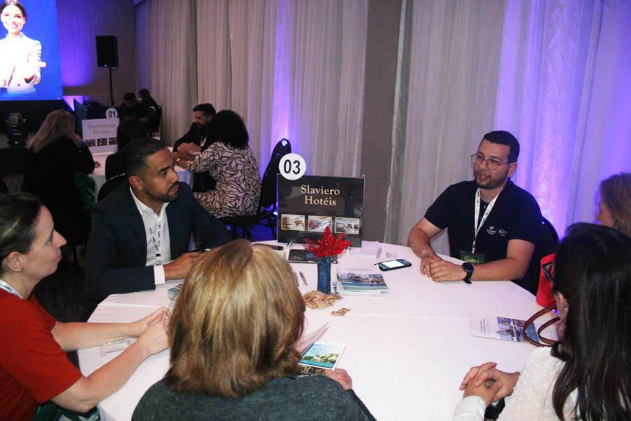 Flagrantes da Rodada de Neg?cios.