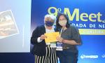Claudia Xavier da Silva Cordeiro - da Ivai Engenharia de Obras S.A, ganhou um fim de semana com acomp. no Hotel JL by Bourbon - PR, das mãos de Clara Costa.